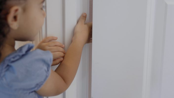 Fingersafe HOME Complete Door Safety Shield Set 43" - Image 7