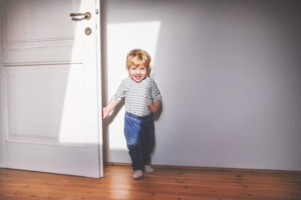 How to Prevent Kids from Slamming Doors Fingersafe